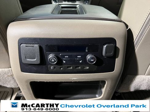 Used 2020 Chevrolet Suburban Premier image 30