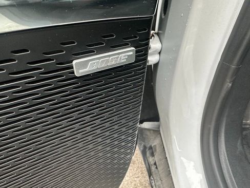 Used 2025 GMC Acadia Elevation image 22