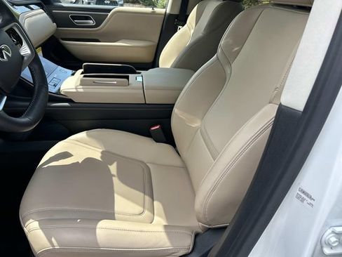 Certified 2026 INFINITI QX80 Pure w/ Cargo Package AWD/4WD image 15