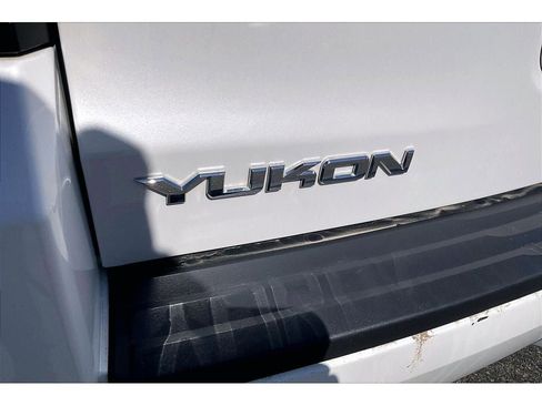 Used 2018 GMC Yukon SLT w/ Open Road Package AWD/4WD image 33