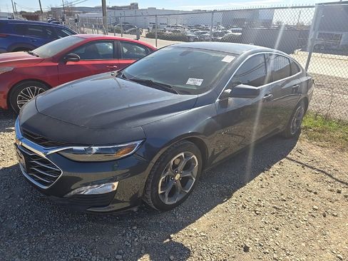 Used 2020 Chevrolet Malibu LT image 1