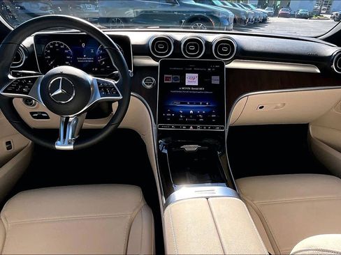 Used 2025 Mercedes-Benz C 300 4MATIC Sedan image 16