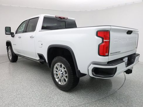 Used 2024 Chevrolet Silverado 3500 LTZ w/ LTZ Plus Package image 5