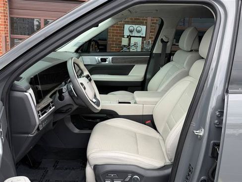 Used 2024 Hyundai Santa Fe Calligraphy FWD image 32
