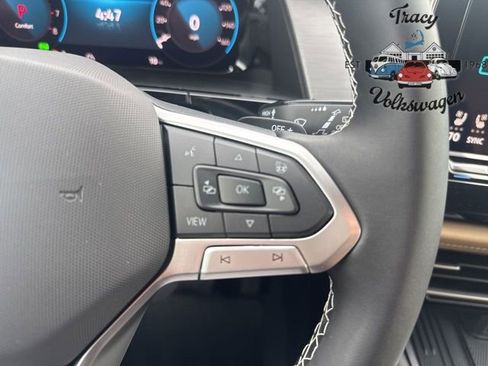 New 2026 Volkswagen Atlas Cross Sport SE image 14