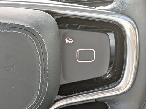 Certified 2025 Lincoln Navigator Reserve image 32