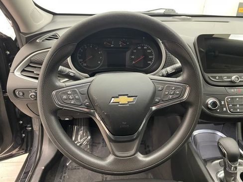 Used 2023 Chevrolet Malibu LT image 13