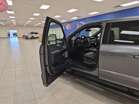 New 2025 Ford F150 Platinum image 13