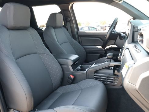 Used 2025 Toyota Tacoma SR RWD image 28