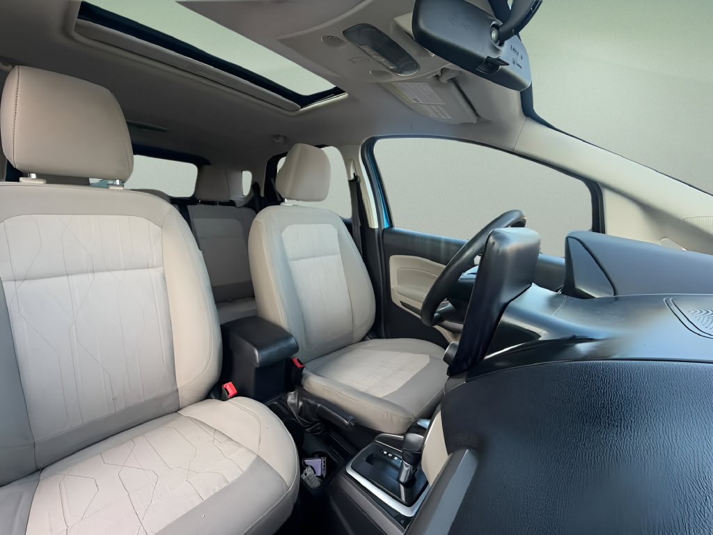Used 2020 Ford EcoSport SE w/ SE Convenience Package AWD/4WD image 21