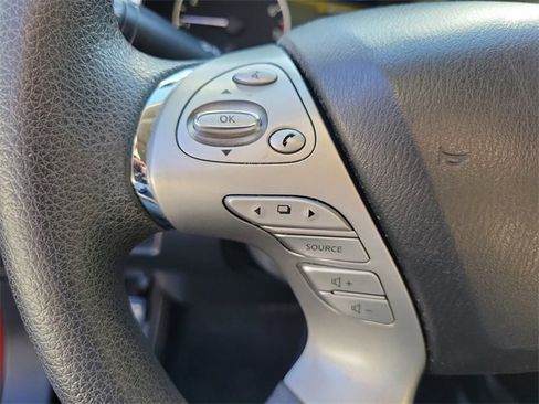 Used 2017 Nissan Murano S w/ Navigation Package image 18