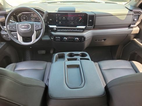 Used 2025 GMC Sierra 1500 SLT AWD/4WD image 12