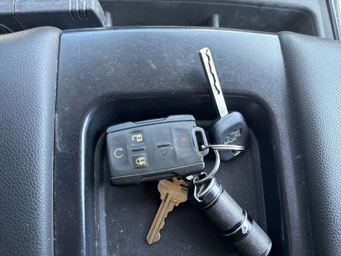 Used 2018 Chevrolet Silverado 1500 LT w/ All Star Edition image 23