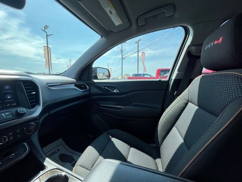 Used 2021 GMC Acadia AT4 image 18