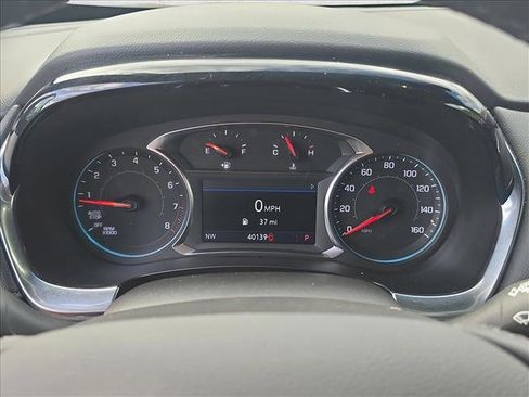 Used 2023 Chevrolet Traverse LT image 10