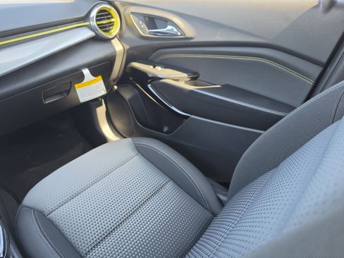 New 2026 Chevrolet Trax LT w/ Midnight Edition image 17