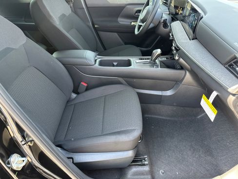 New 2026 Nissan Kicks S image 13