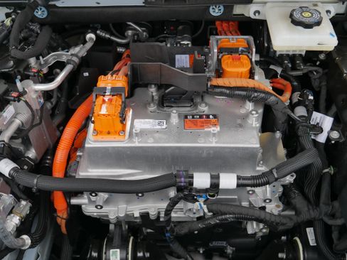 Certified 2025 Cadillac Optiq Sport 1 w/ LPO, Floor Liner Package image 10