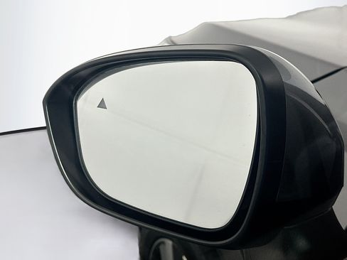 Used 2023 Nissan Rogue SL AWD/4WD image 16