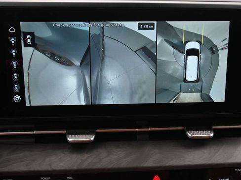 Used 2023 Kia Carnival SX FWD image 13