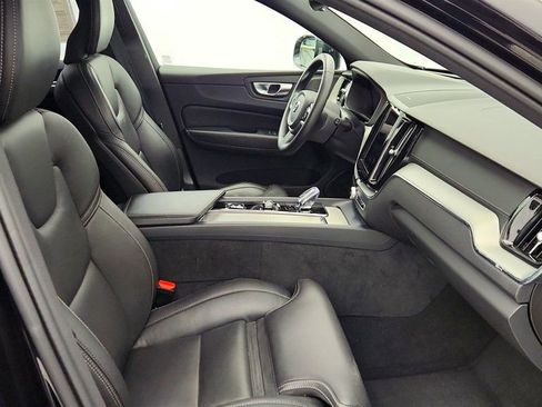 Used 2024 Volvo XC60 T8 Ultimate w/ Protection Package Premier image 24