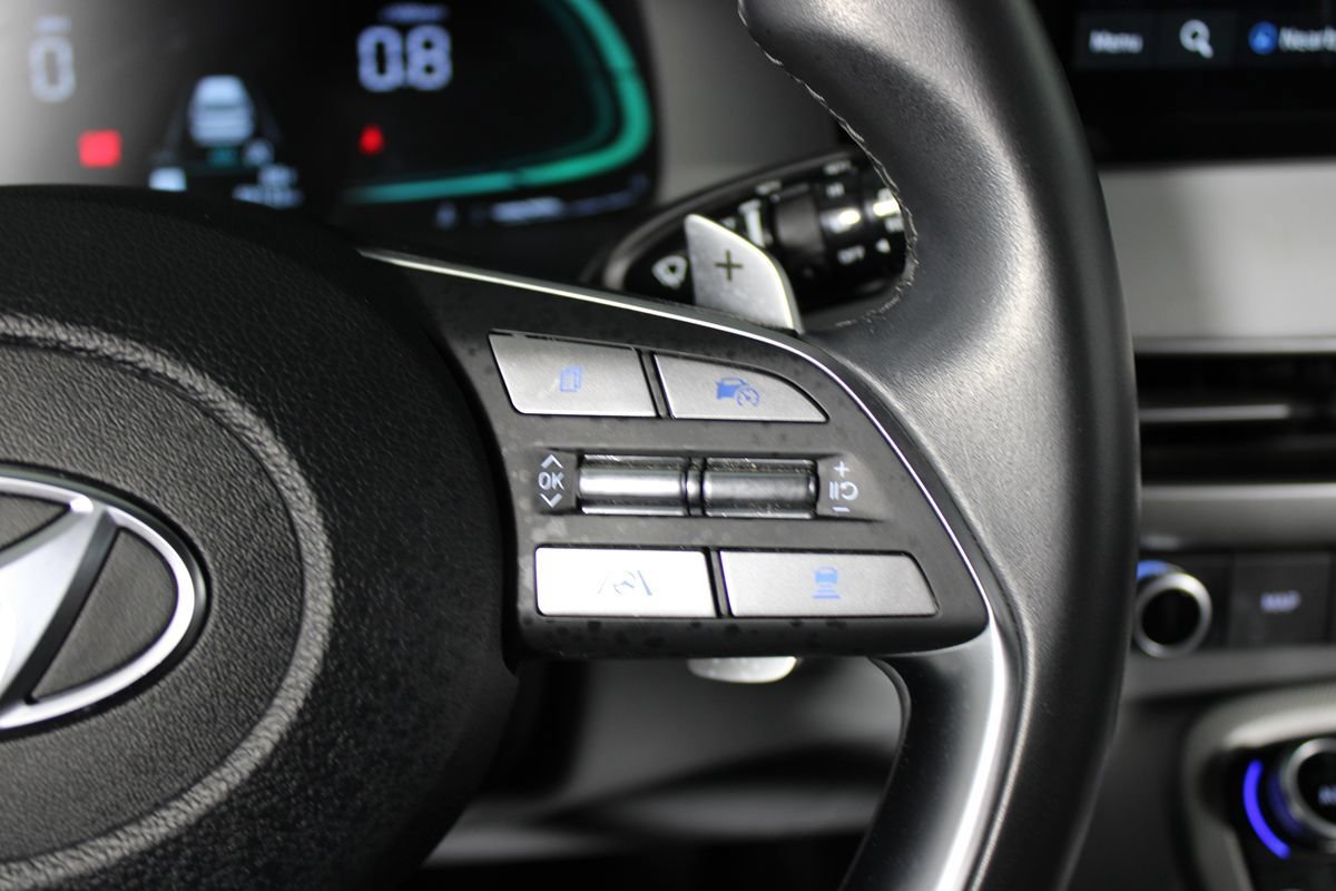 Used 2025 Hyundai Palisade SEL FWD image 13