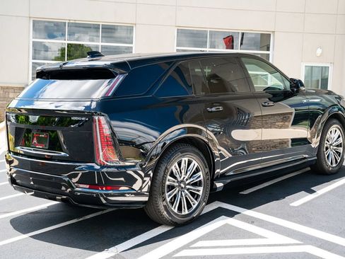 Used 2026 Cadillac Escalade IQ Sport 1 w/ LPO, Floor Liner Package AWD/4WD image 11