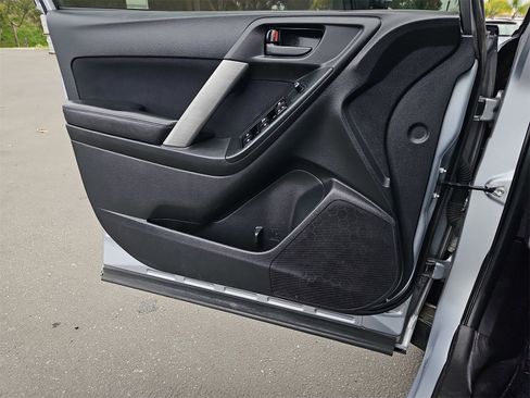 Used 2016 Subaru Forester 2.5i Premium image 26