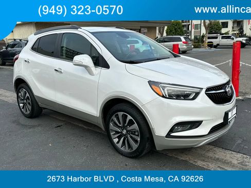 Used 2017 Buick Encore Essence image 3