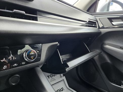 Used 2022 Mitsubishi Outlander SE image 13