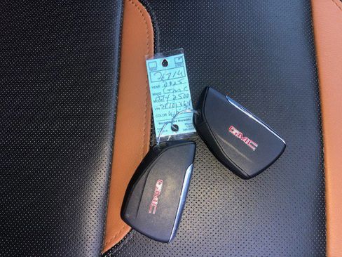 Used 2025 GMC Sierra 2500 AT4 w/ AT4 Premium Plus Package image 34