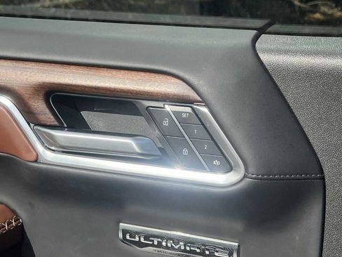 Used 2025 GMC Sierra 1500 Denali Ultimate image 19