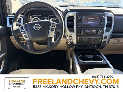 Used 2017 Nissan Titan SV image 19