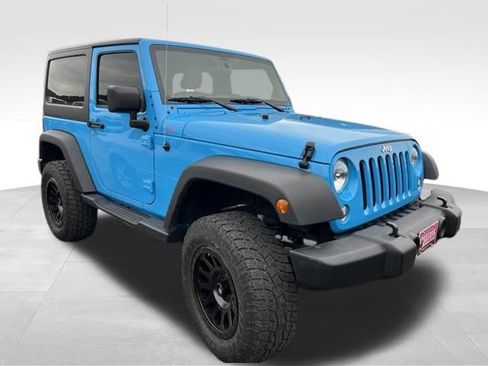 Used 2018 Jeep Wrangler Sport w/ Connectivity Group AWD/4WD image 4