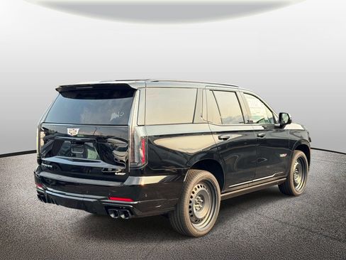 Used 2026 Cadillac Escalade V w/ LPO, ONYX Package AWD/4WD image 4