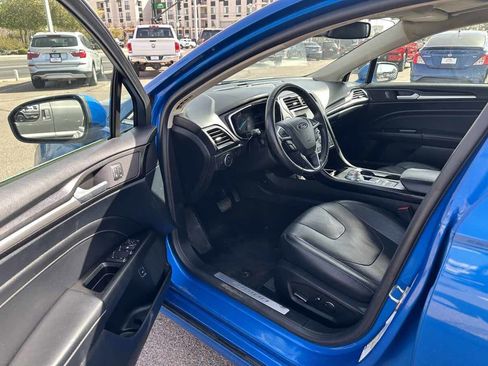 Used 2019 Ford Fusion Energi Titanium image 10