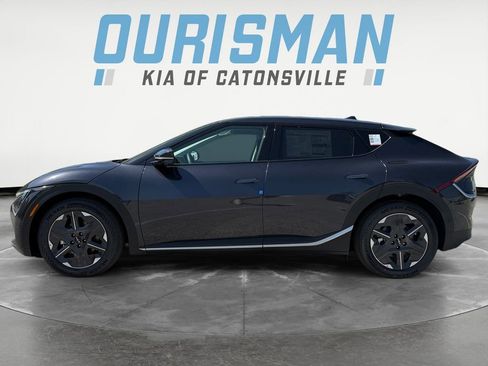 New 2025 Kia EV6 Light w/ Light LR Technology Package AWD/4WD image 3