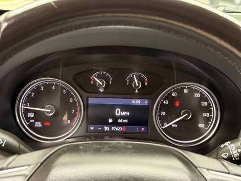 Used 2020 Buick Enclave Essence FWD image 31