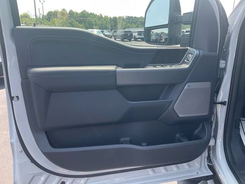 New 2026 Ford F250 Lariat w/ Black Appearance Package AWD/4WD image 17