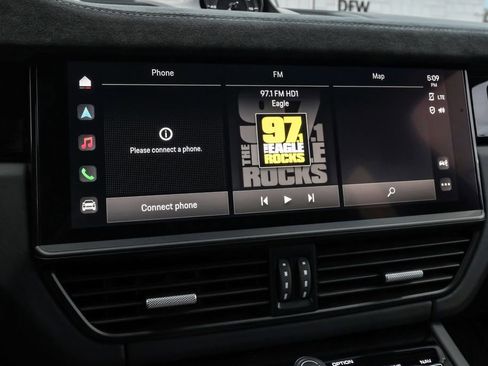 Used 2023 Porsche Cayenne Turbo GT image 32