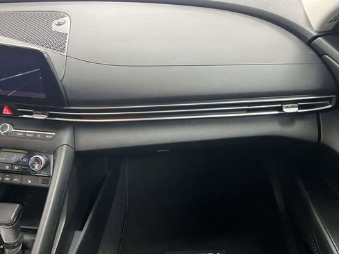 Used 2023 Hyundai Elantra SEL w/ Convenience Package FWD image 21
