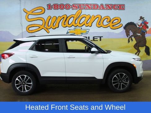 Used 2025 Chevrolet TrailBlazer LT w/ Convenience Package AWD/4WD image 1