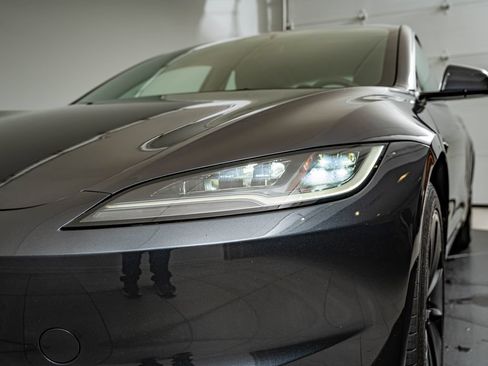 Used 2024 Tesla Model 3 Standard Range RWD image 13