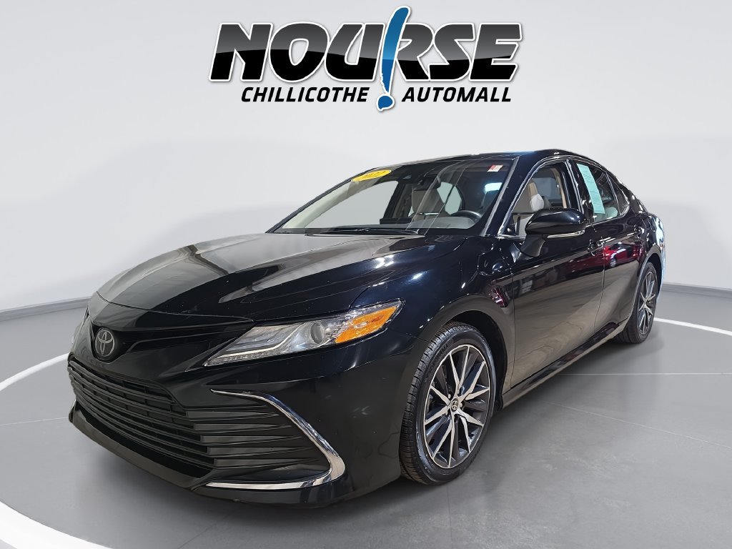 Used 2022 Toyota Camry XLE FWD image 1