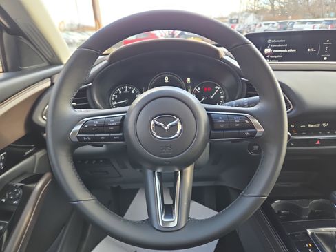 Used 2025 MAZDA CX-30 AWD 2.5 S w/ Premium Package image 17