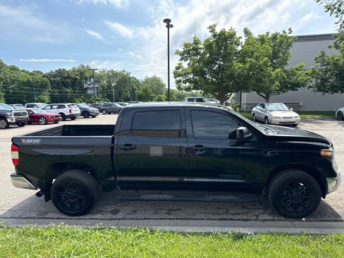 Used 2019 Toyota Tundra SR5 w/ SR5 Upgrade Package RWD image 4