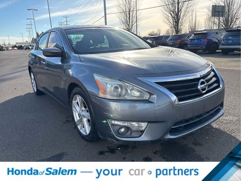 Used 2015 Nissan Altima 2.5 SV image 9
