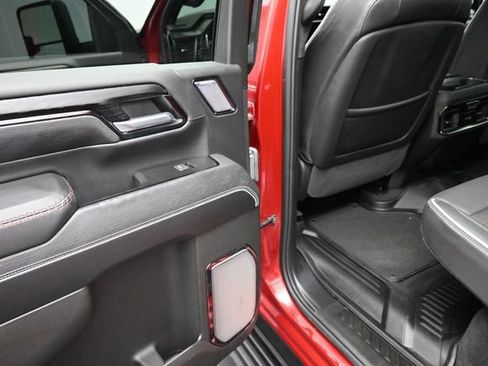 Used 2025 GMC Sierra 2500 AT4X AWD/4WD image 16