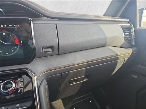 Used 2022 GMC Sierra 1500 AT4 w/ AT4 Premium Package image 20