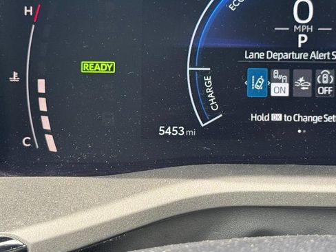 Used 2026 Toyota Camry LE FWD image 29
